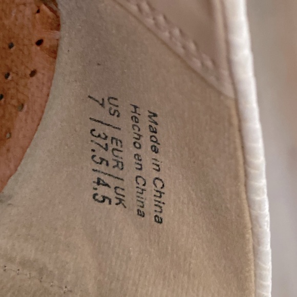 White high heels shoes - Picture 5 of 7